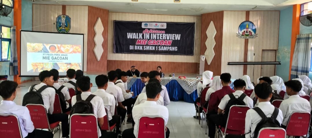 Membuka Peluang Kerja: Mie Gacoan Gelar Walk-In Interview di BKK SMKN 1 Sampang