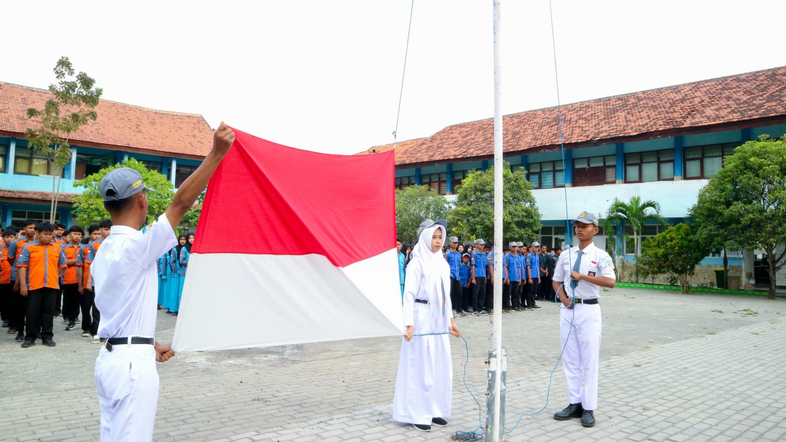 SMKN 1 Sampang Peringati Hari Kesaktian Pancasila, Perkuat Semangat Persatuan dan Nasionalisme