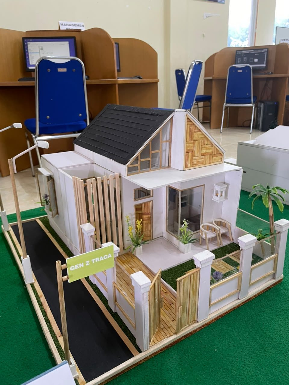 Miniatur Bangunan Rumah DPIB